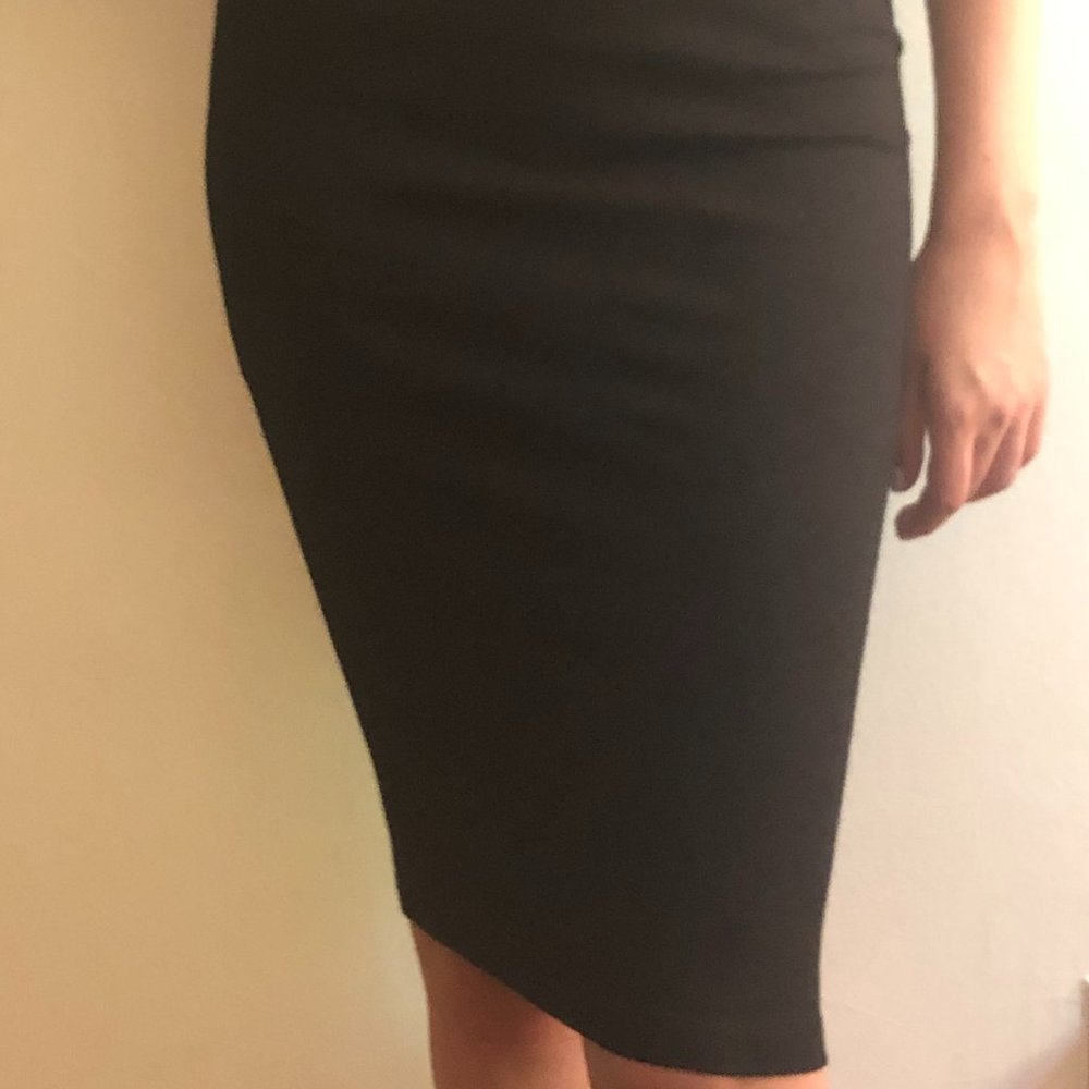 Alice + Olivia Employed Black Pencil Skirt Size 8